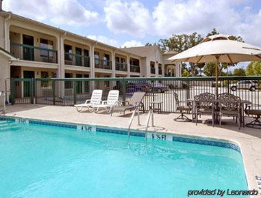 Super 8 By Wyndham Brunswick South I-95 Motel Exterior foto